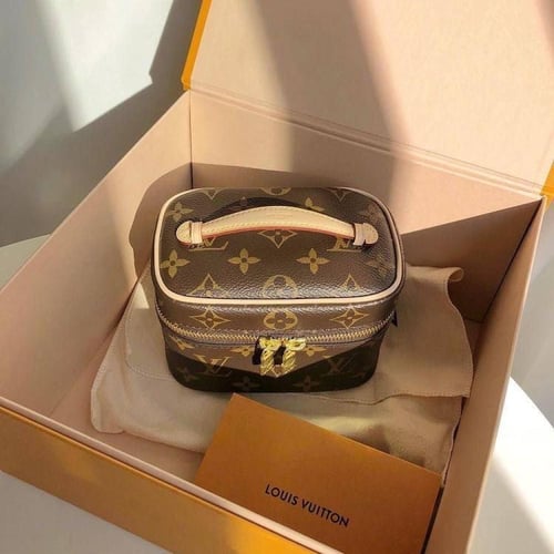 شنطة لويس فيتون فانتي باق