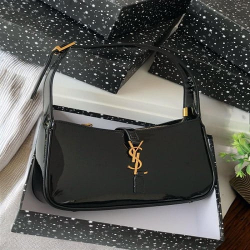 شنطة نسائية من ماركة سان لوران YSL