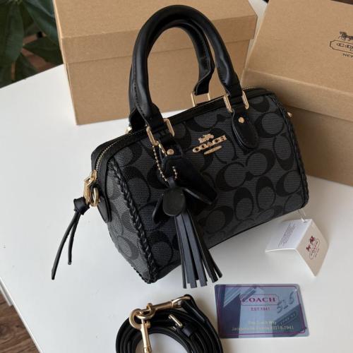 شنطة كوتش COACH