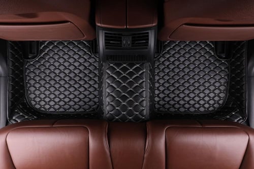حماية أرضية السيارة بدعاسات جلد وبعدة ألوان مختلفة...