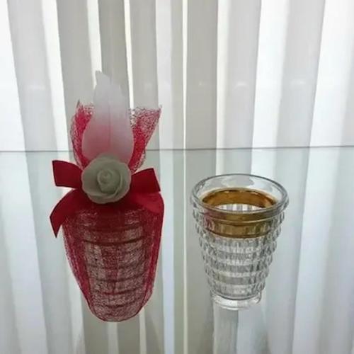 توزيعة مبخرة كريستال بتنسيق شيفون ووردة - لوجو مخص...