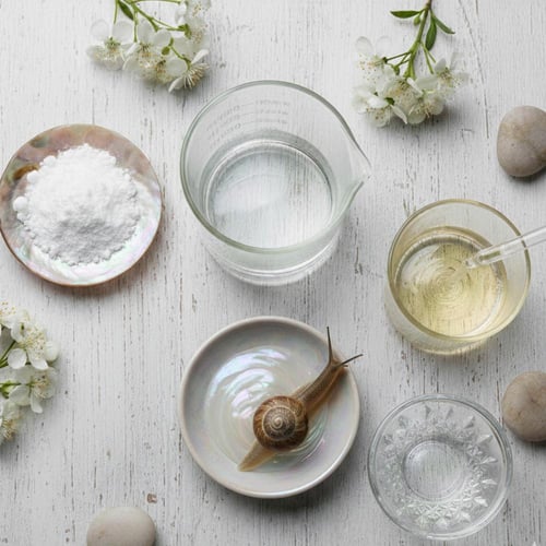 تونر الحلزون لتفتيح البشرة وشد المسام – رقم 4