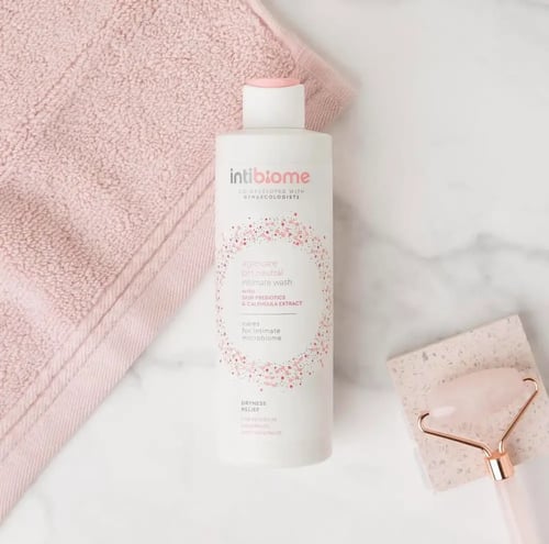 غسول انتيبيوم النسائي 50 +