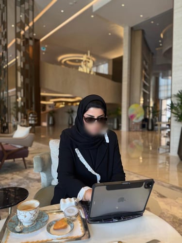 عباية Ruffle Noir