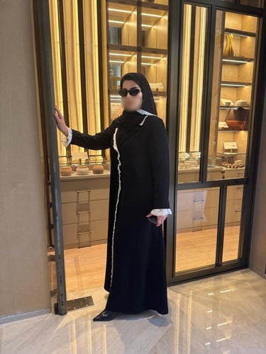 عباية Ruffle Noir