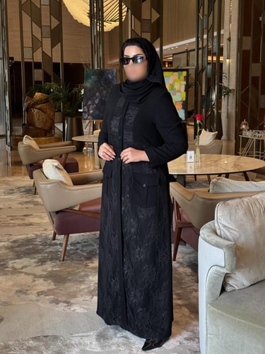 عباية 47 Noir Élégance