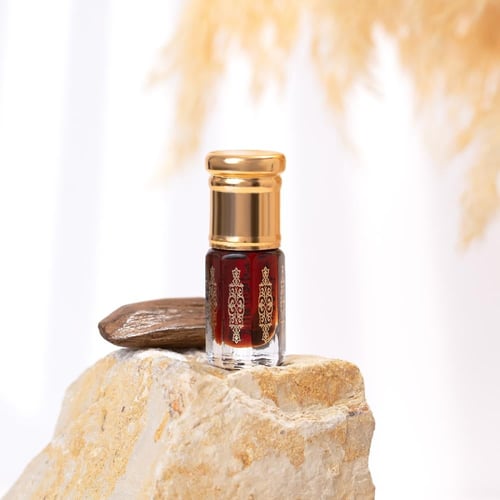 دهن عود التميز 1/4 تولة