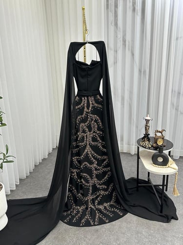 فستان عاليه