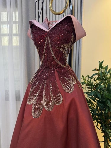 فستان كاديا