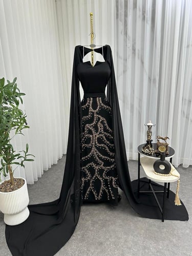 فستان عاليه