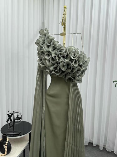 فستان ابتهال