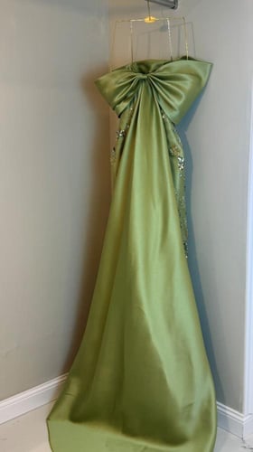 فستان ميثاء