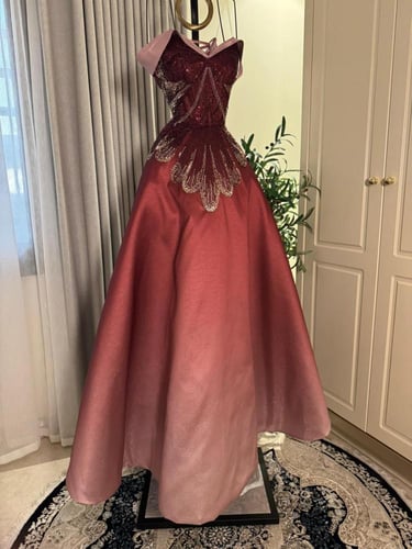 فستان كاديا