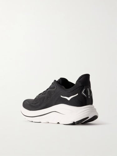 HOKA Clifton 10 black / white