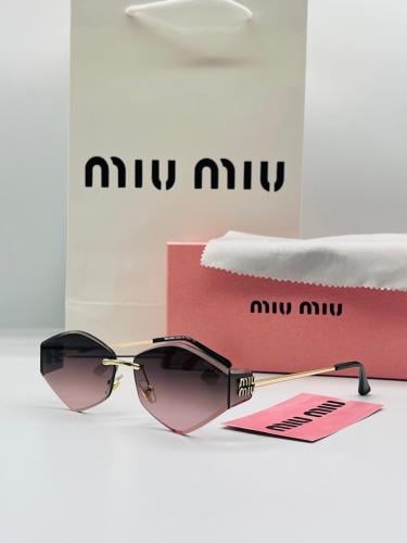 نظارة ميو ميو اللون ذهبي وميناء عودي