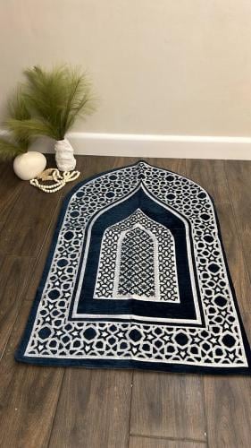 سجاده تركيه مبطنه نصف سم بحمايه سفليه - لون كحلي