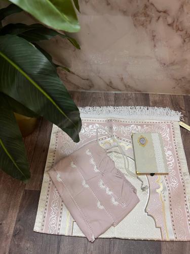 Turkish prayer rug set and prayer jalaal, cool cot...