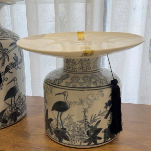 طبق تقديم من قطعه واحده ارتفاع الفازه ٢٠ سم قطر ال...