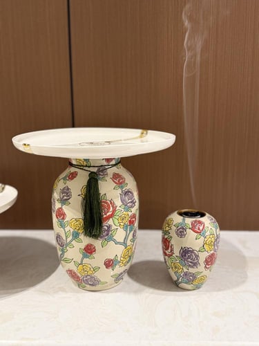 مجموعة الزهور من اربع قطع ومبخره ملاحظه نرسل غرا و...