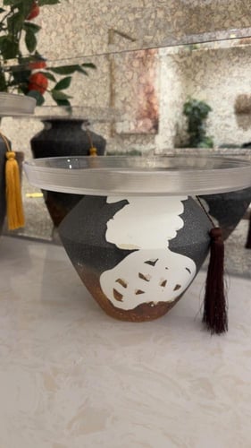 طقم من قطعتين واحد كبير واحد صغير ملاحظه نرسل الغر...