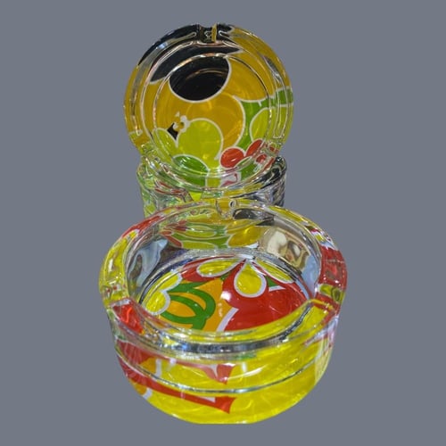 طفاية سجائر زجاج صغيرة