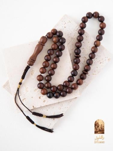 سبحة خشب العود الطبيعي