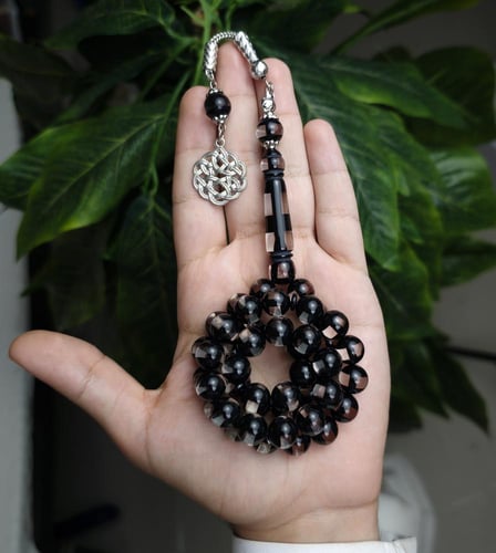 سبحة بكلايت لونين اسود و شفاف طربزونة