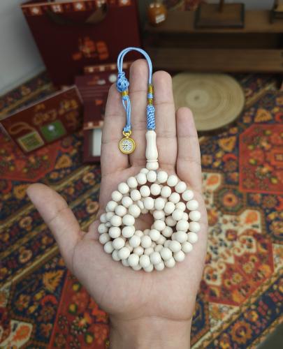 سبحة فاتوران ابيض ملكي كركوشة