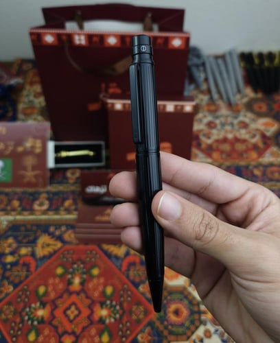 طقم قلم + سبحة بكلايت مجانا
