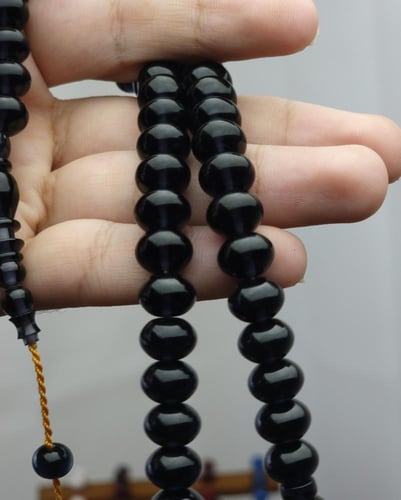 سبحة فاتوران اسود شفاف ذروي تمليكة