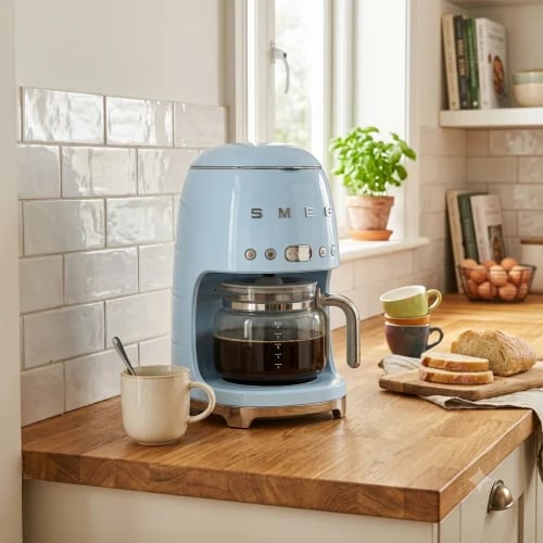 ماكينة تحضير القهوة ترشيح بالتنقيط SMEG نمط الخمسي...