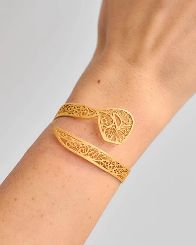 اسواره بنقش ليزر بالحروف لون ذهبي