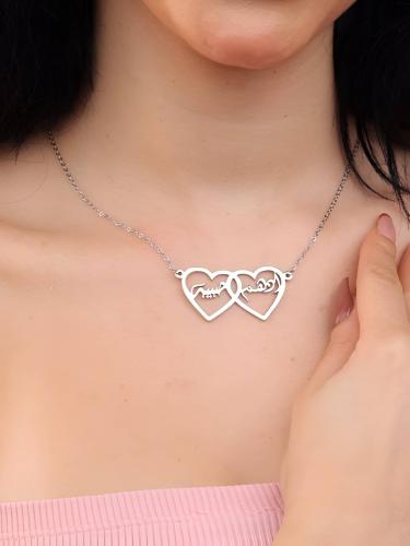 سلسال نسائي فخم لون فضي مخصص باسمين