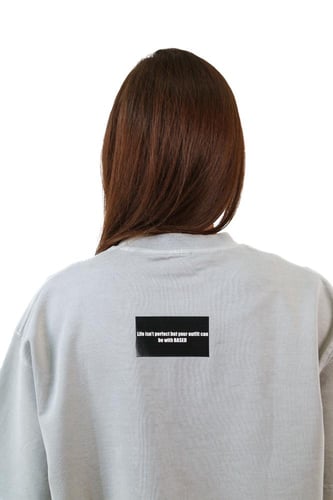 oversized grey T-shirts