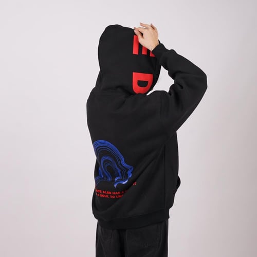 SIGNATURE HOODIE