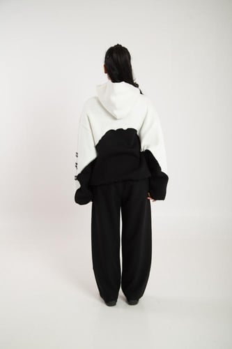 BLACK & WHITE WAVE HOODIE