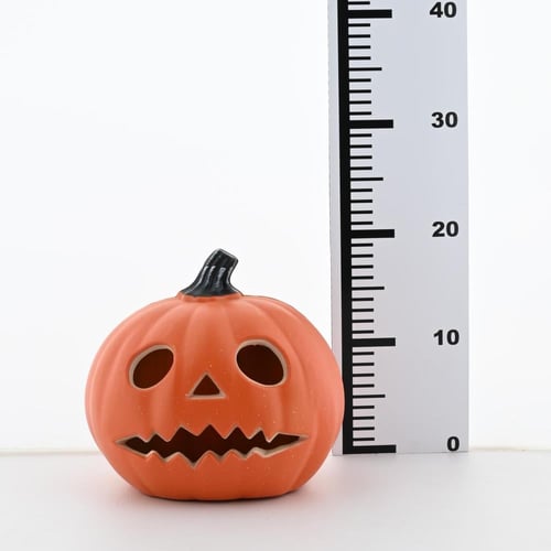 يقطينة صناعية مرحة لفصل الخريف مع أضواء LED