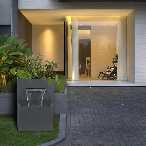 نافورة بتصميم عصري على شكل شلال - داخلي أو خارجي