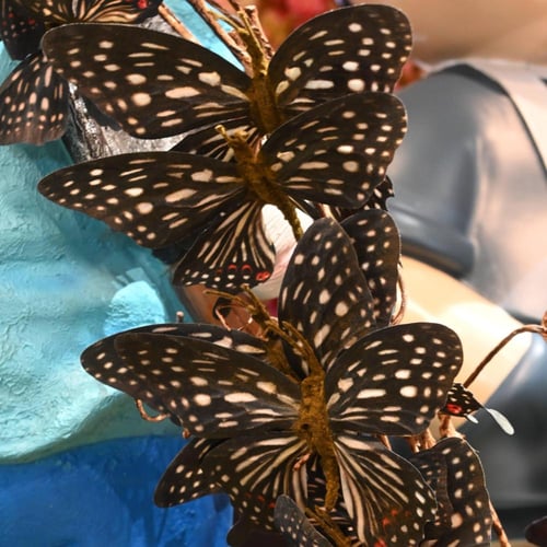 فراشات صناعية 70 سم