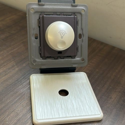 مفتاح ديمر اضاءة 1000 امبير لؤلؤئي MR ضمان 25 سنة