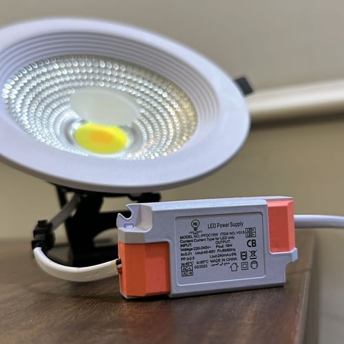 سبوت لايت كوب 15 واط 14 سم ضمان 2 سنوات