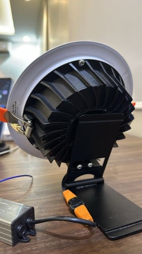 كشاف كوب المنيوم 15وات 14 سم ضمان 5 سنوات