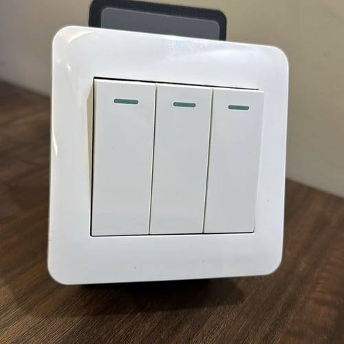 مفتاح ثلاثي ابيض MR ضمان 25 سنة