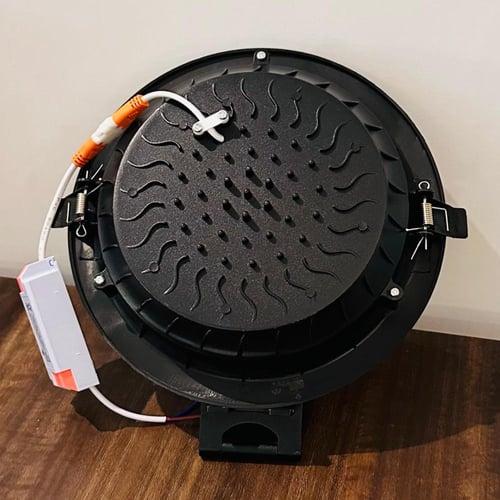 سبوت لايت كوب 30 واط 20 سم جرم اسود ضمان سنتين