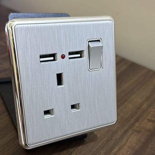 فيش USB فضي 13 امبير MRضمان 25 سنة