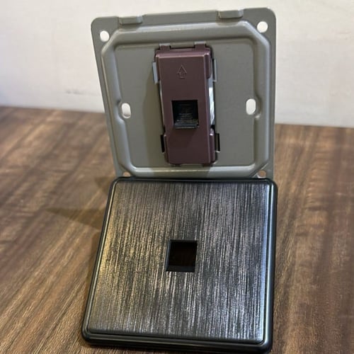 فيش كمبيوتر مفرد MR اسود ضمان 25 سنة