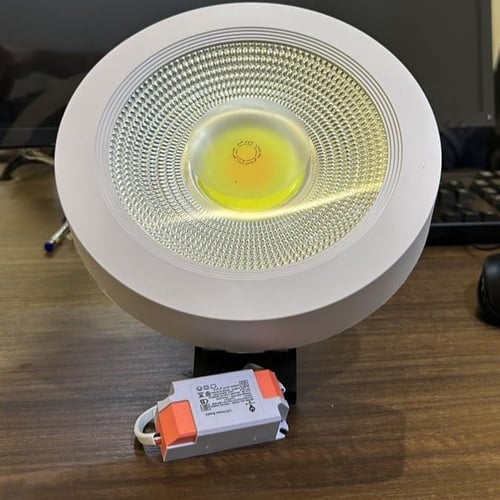 سبوت لايت لطش كوب 30 واط 20 سم ثلاثة لون