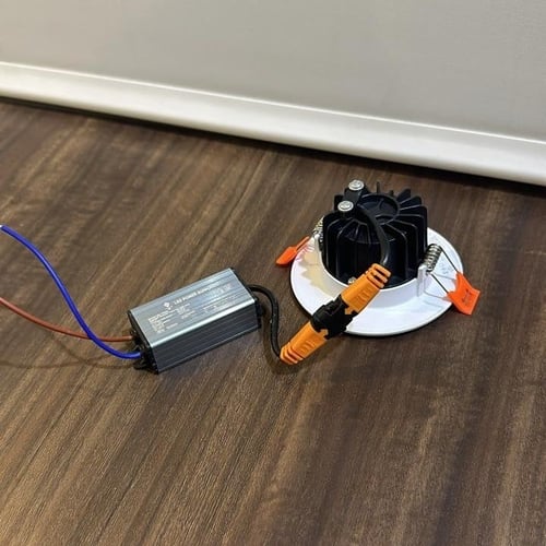 كشاف كوب المنيوم 7 وات 7سم ضمان 5 سنوات