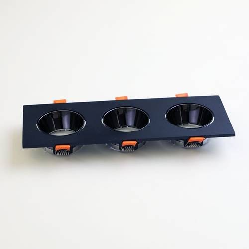 اطار سبوت لايت ضد التوهج ثلاثي الامنيوم ضمان 2 سنو...