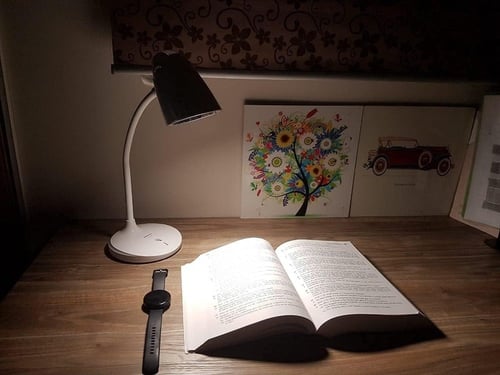 ابجورة مكتبية ثلاثة لون تعمل بل لمس مصباح مكتبي WD...